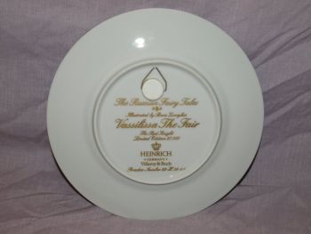 Villeroy &amp; Boch, The Russian Fairy Tales Plate, The Red Knight. (3)