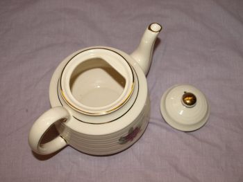 Vintage Sadler Ivory and Gold Teapot. (5)