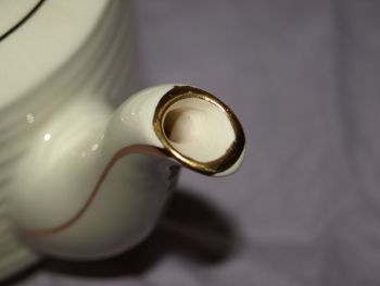 Vintage Sadler Ivory and Gold Teapot. (10)