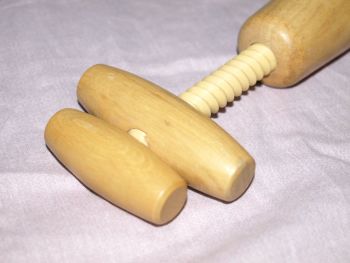 Wooden Twin Handled Rotary Pressure Cork Screw. (3)