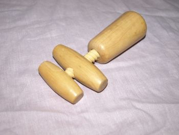 Wooden Twin Handled Rotary Pressure Cork Screw. (5)