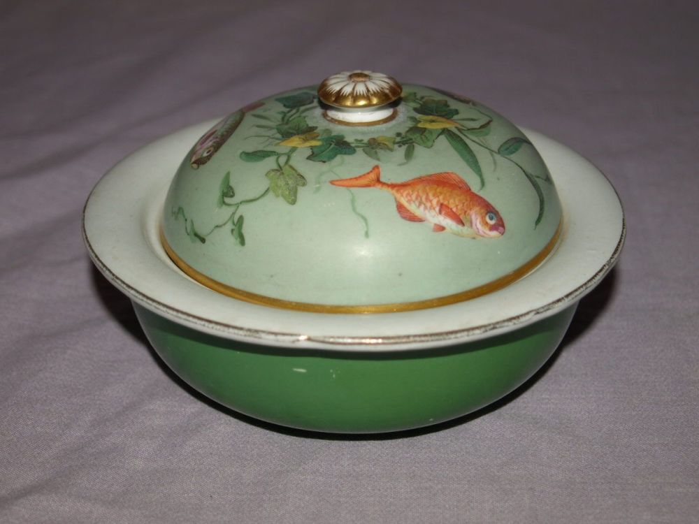 Victorian Style Lidded Soap Dish.