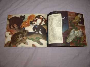 Animals on the Farm by Eileen Mayo, Puffin Picture Book. (7)