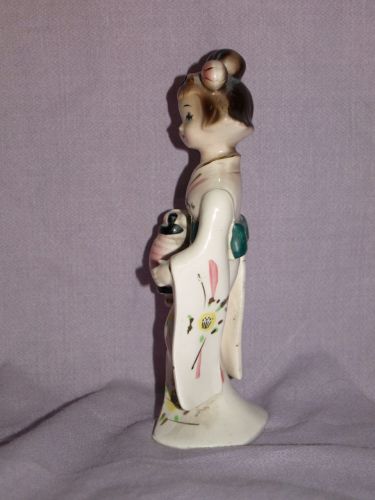 Vintage Kitsch China Figure Oriental Lady Holding a Lantern. (3)