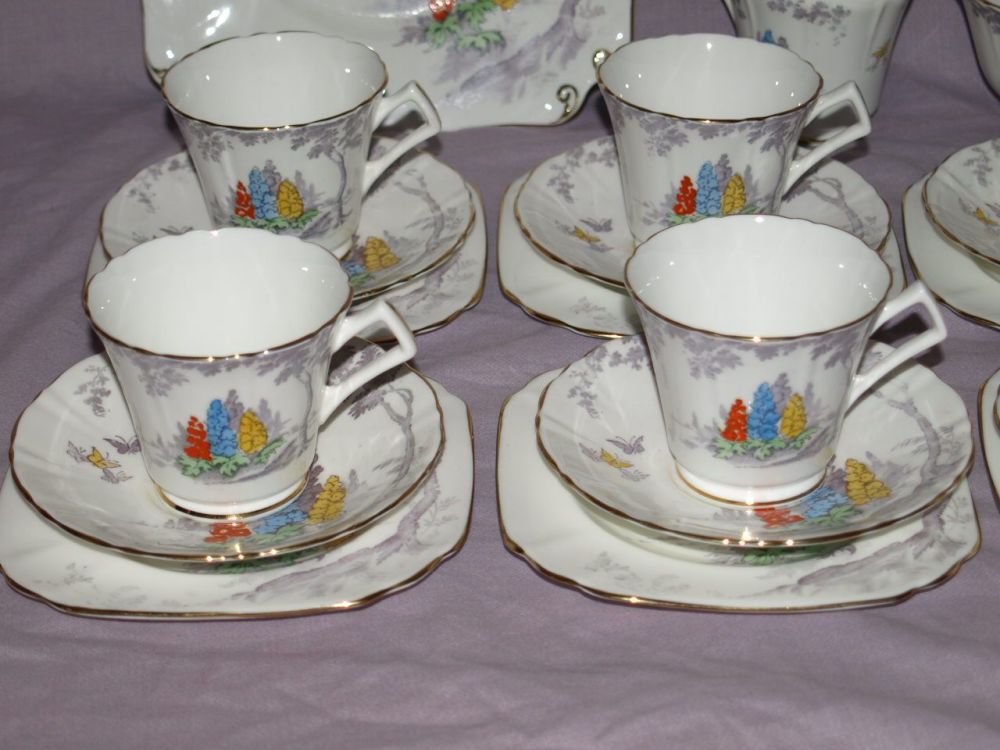 Vintage New Chelsea Sherwood Bone China Tea Set for Six. 21 Piece.