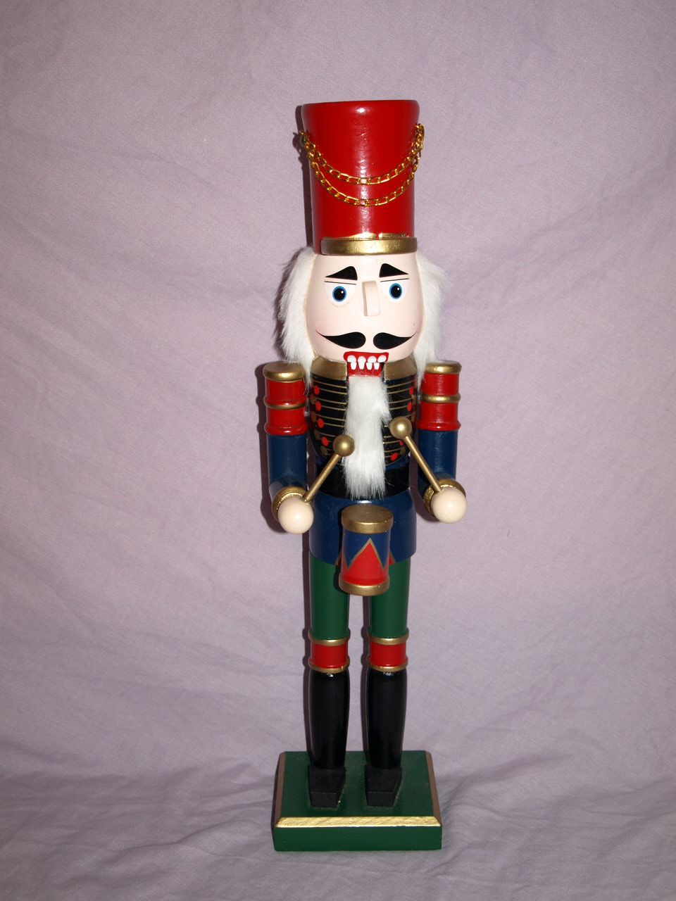 Giant Soldier Drummer Nutcracker 50cms.