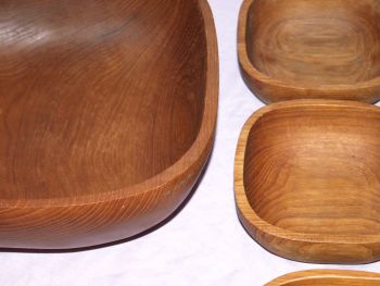 Wooden Salad Bowl Set 9 Pieces. (2)