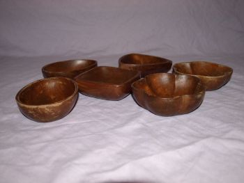 Job Lot of Small Wooden Bowls. (4)
