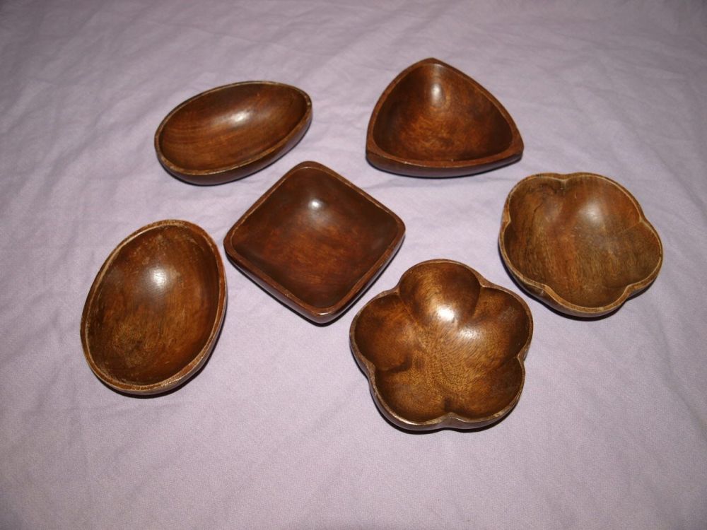 Job Lot of Small Wooden Bowls.