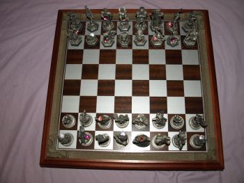 Fantasy of the Crystal Chess Set. Danbury Mint. (2)
