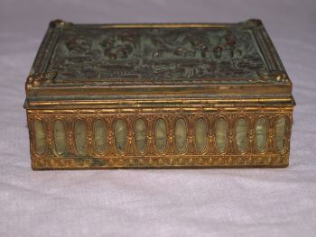 Late Victorian Trinket Box, Repousse Lid. (4)