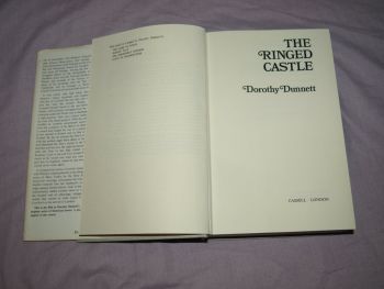 The Ringed Castle by Dorothy Dunnett Hardback Book 1st Ed (3)
