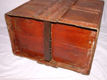 Vintage Chinese Wooden 2 Tiered Wedding Basket. (9)