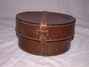 Vintage Round Leather Collar Box. (3)