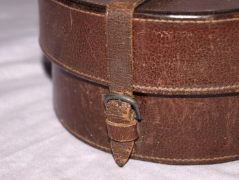 Vintage Round Leather Collar Box. (6)