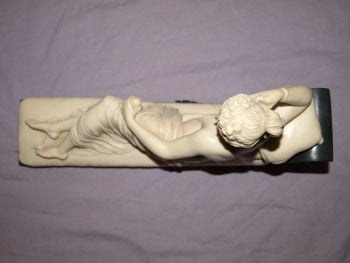 Vintage Sculpture by G Ruggeri, Venus Victorious. (5)