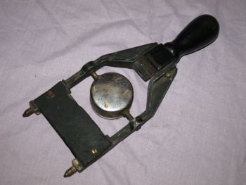 Vintage Legg Battery Cell Tester. (2)