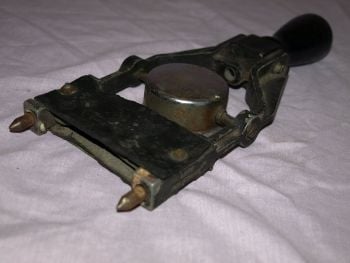 Vintage Legg Battery Cell Tester. (3)