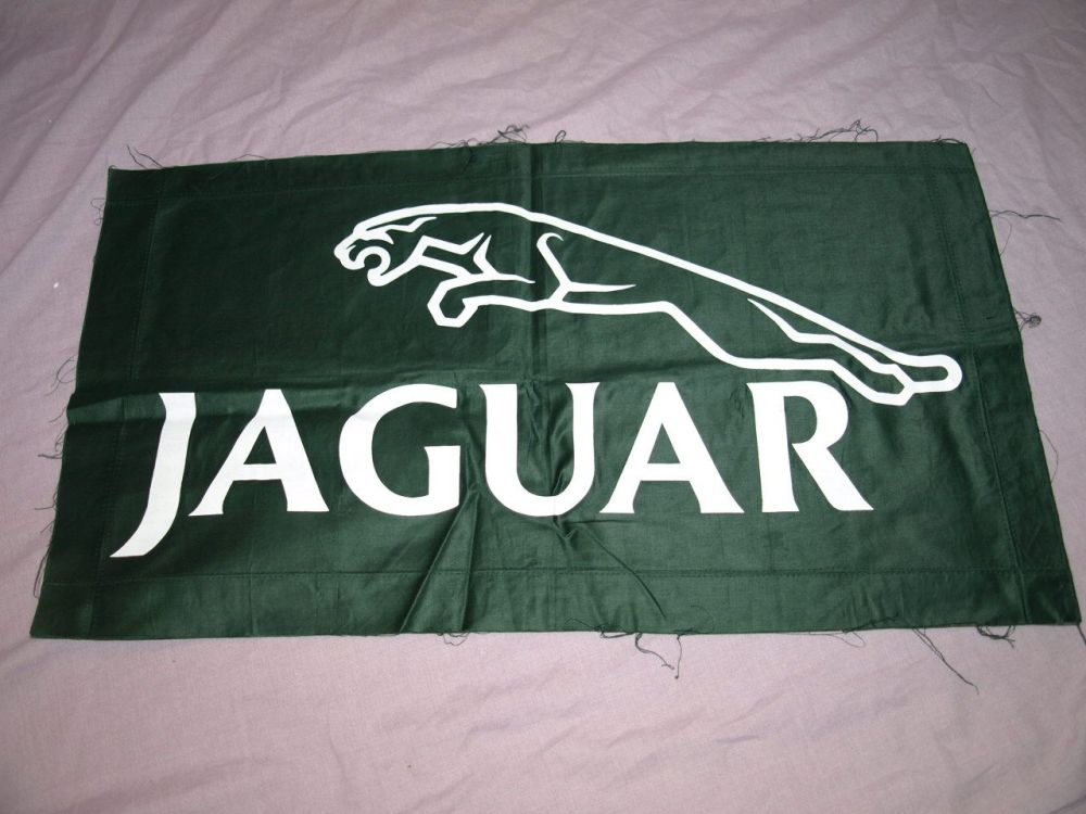 Jaguar Logo Print. Green and White.