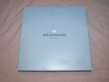 Wedgwood Coronation 50th Anniversary Plate. #1 (7)