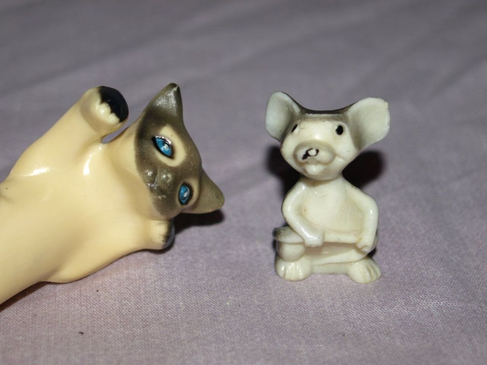 Vintage Brandy Glass Cat and Mouse. 1960s 1970s.