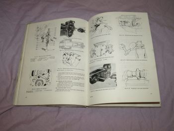Autobooks Workshop Manual Triumph 1300 and 1500. (4)