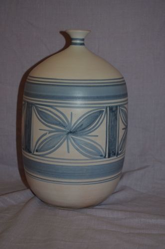 David Beas Narrow Neck Pottery Vase. Medium (3)