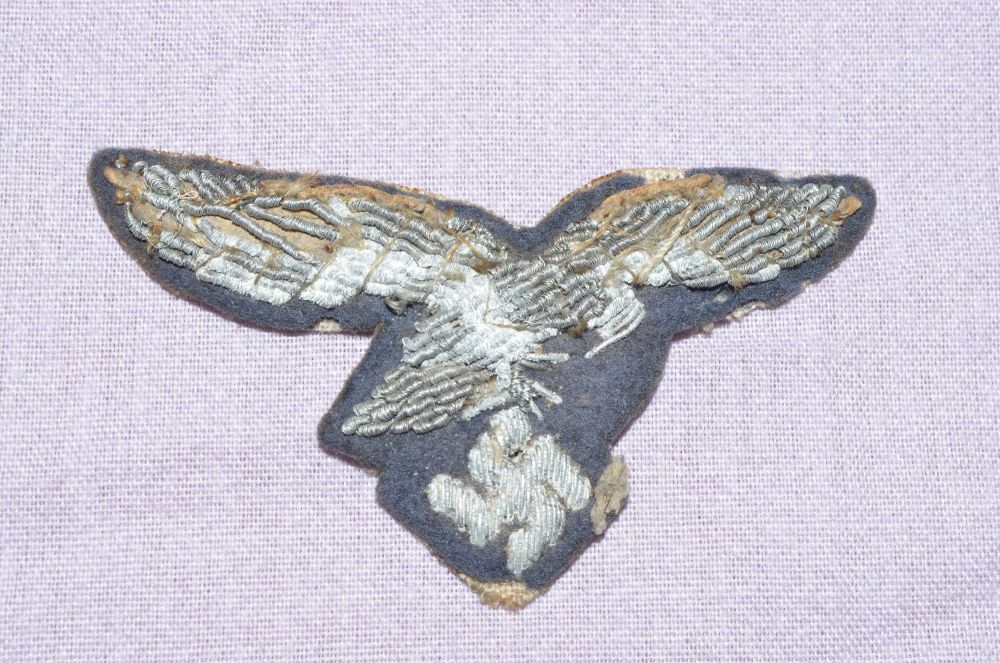 WWII Luftwaffe Embroidered Eagle Badge.
