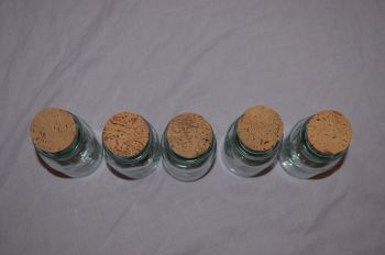 Green Glass Storage Spice Jars With Cork Stoppers x 5 (2)