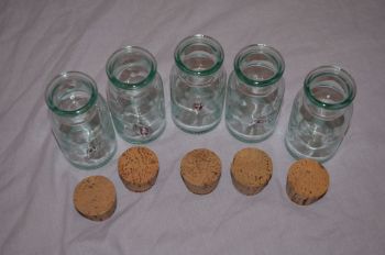 Green Glass Storage Spice Jars With Cork Stoppers x 5 (4)