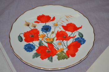 Royal Albert Cornfield Poppies Collectors Plate. (2)