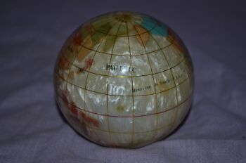 Kalifano Gemstone World Globe Paperweight Cream (3)