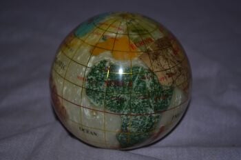 Kalifano Gemstone World Globe Paperweight Cream (5)