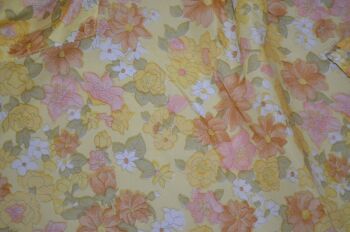 1960s Yellow Floral Pinny Apron (2)