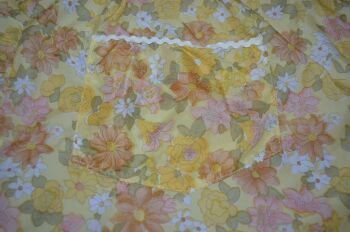 1960s Yellow Floral Pinny Apron (4)