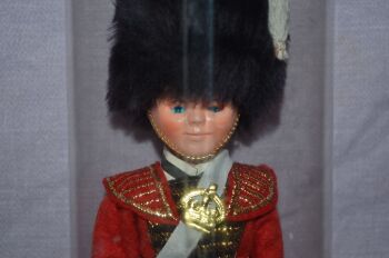English Mace Bearer Doll, Vintage London Souvenir (2)