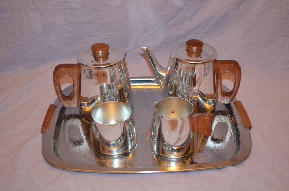 Sona 5 Piece Retro Tea Set