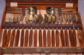 Glosswood Mid Century 44 Piece Canteen of Cutlery (3)
