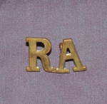 Royal Artillery Shoulder Title. RA.