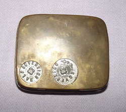 Vintage old metal Coin Holder (2)