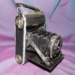 Vintage Folding Zeiss Ikon 520 Camera 1930s