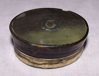 Victorian Horn Oval Snuff Box.