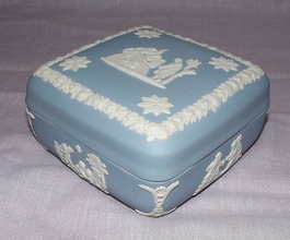 Wedgwood Jasperware Trinket Box (3)