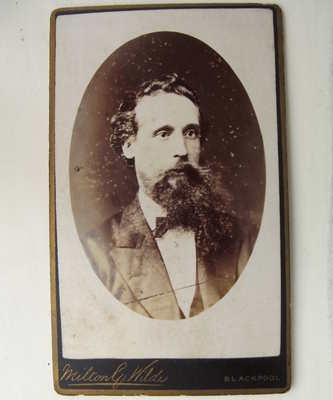 Charles Dickens CDV Cabinet Portrait Photo Card.