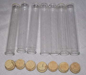 Glass Test Tubes. Seven in Total (4)