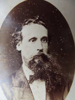 Charles Dickens CDV Cabinet Portrait Photo Card (2)