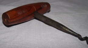 Mahogany Handled T Corkscrew (3)