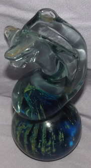 Mdina Glass Seahorse Paperweight (3)