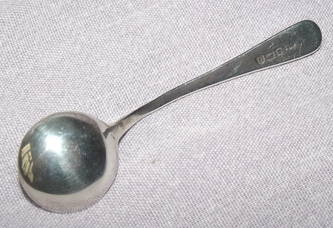 Solid Silver Salt Spoon Birmingham 1919 (2)