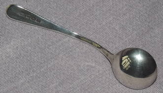 Solid Silver Salt Spoon Birmingham 1919 (3)